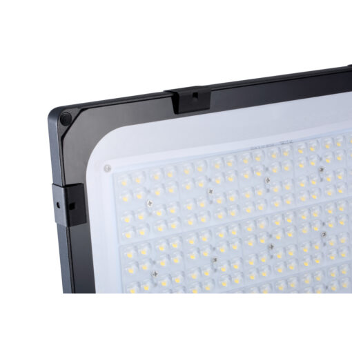 Kalani Flood, ytmonteras, 200W, 26400lm, 4000K, CRI80, 60° ljusöppning, ONOFF, svart,  kabel 1,5m - Bild 4